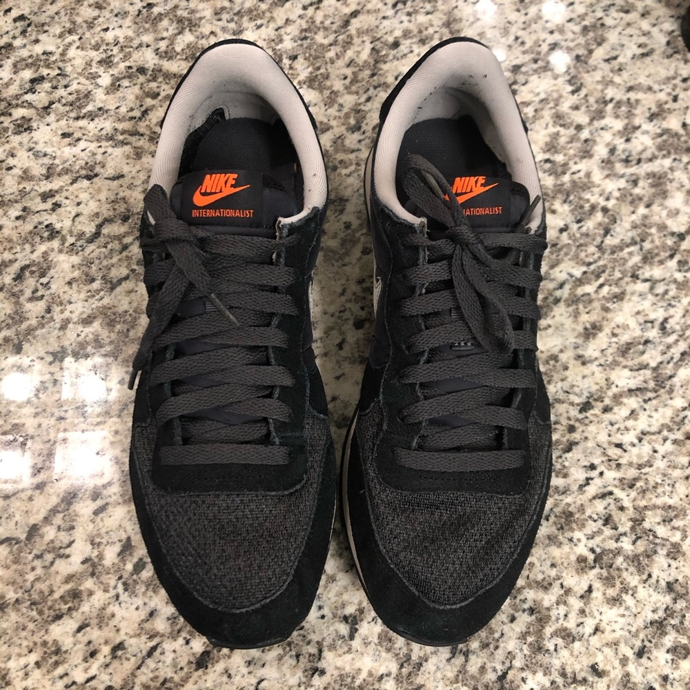 NIKE MEN’s Internationalist Trainers
